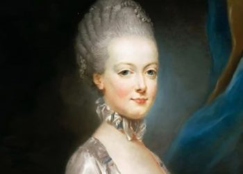 10 Terrifying and Weird Beauty Trends from Times Gone By