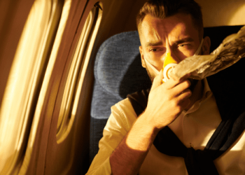 10 Things You Should Never Do While Flying