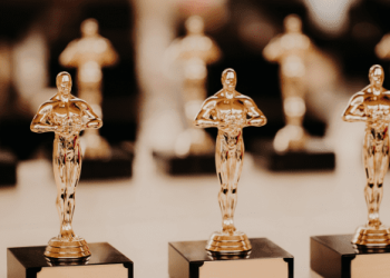 Top 10 Most Memorable Award Show Moments