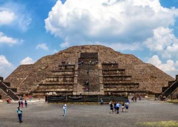 10 Fascinating Discoveries Made by the Aztecs