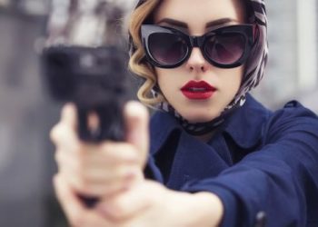 10 Heroes of War Who Aren’t Famous for Fighting